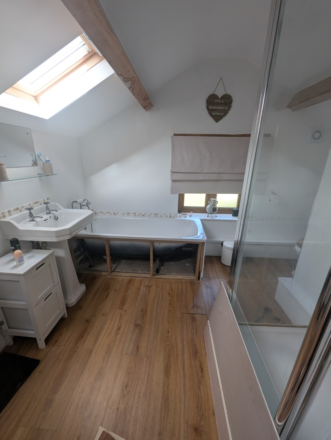Bathroom before renovation